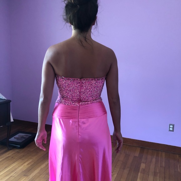 Tiffany prom dress - Picture 3 of 11